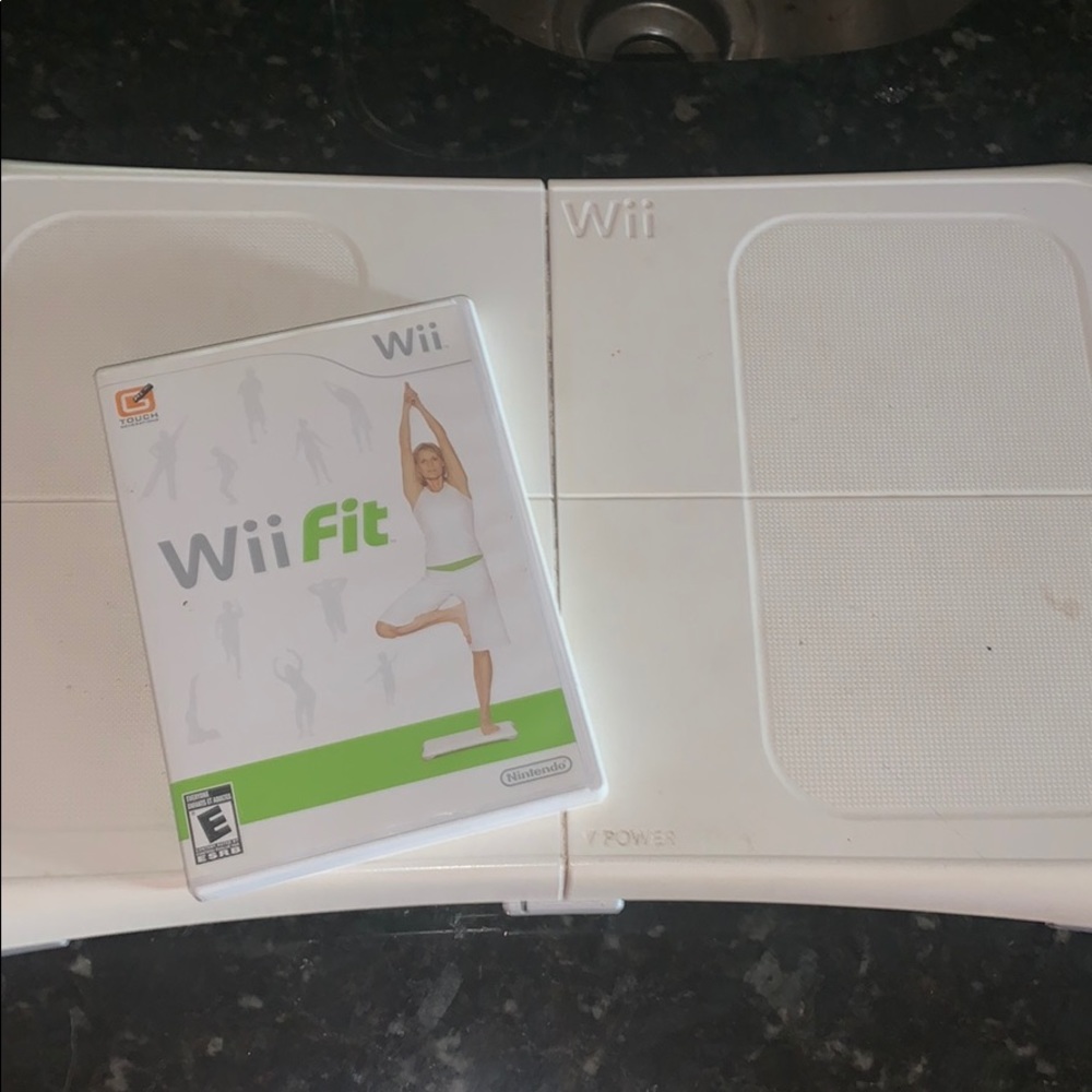 Wii board & wii fit game